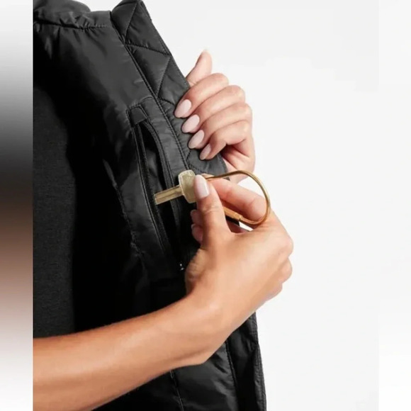 Athleta Rock Ridge Primaloft Vest size S - Picture 2 of 16